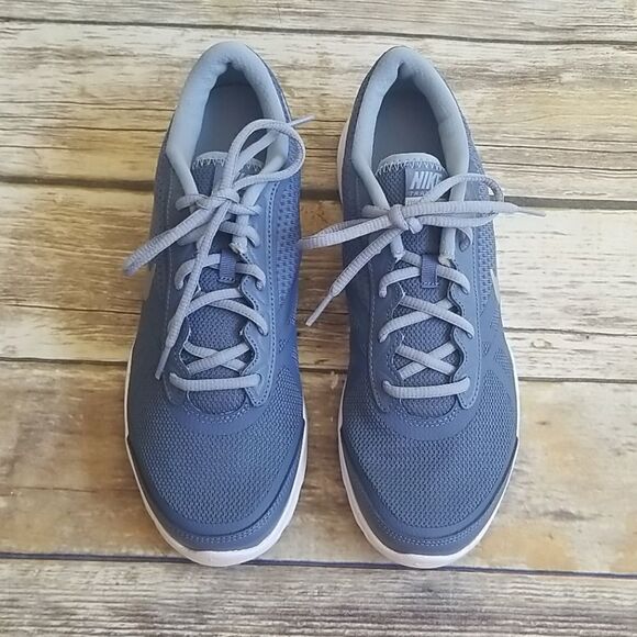 Nike Core Motion Sneakers Size 9.5 - Picture 3 of 8